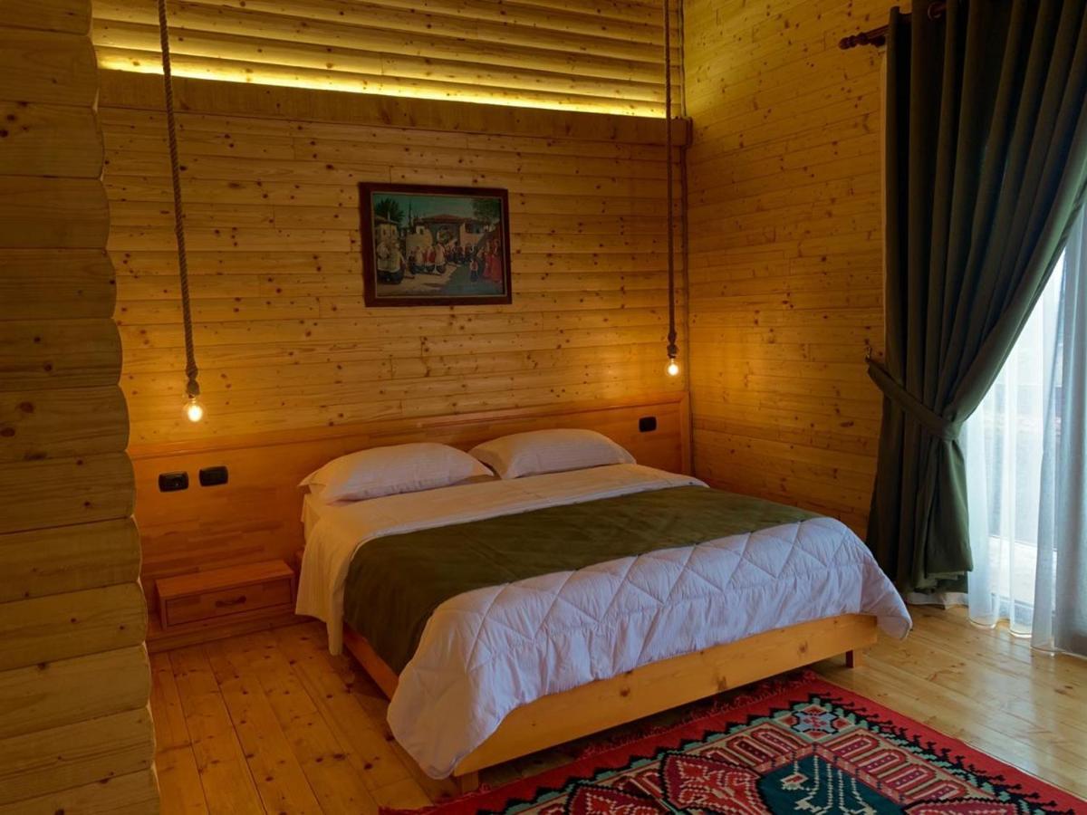 Hotel Wooden House Canaj Exterior foto