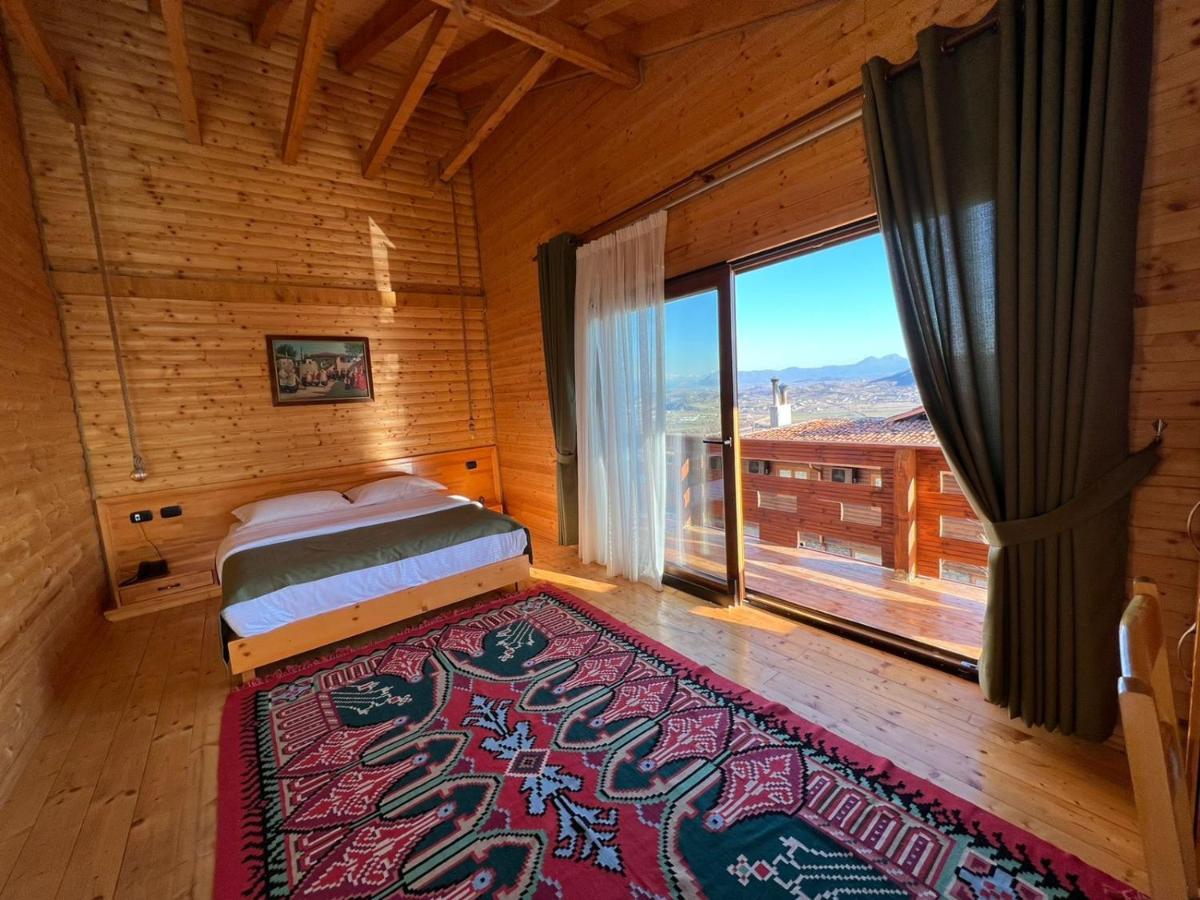 Hotel Wooden House Canaj Exterior foto