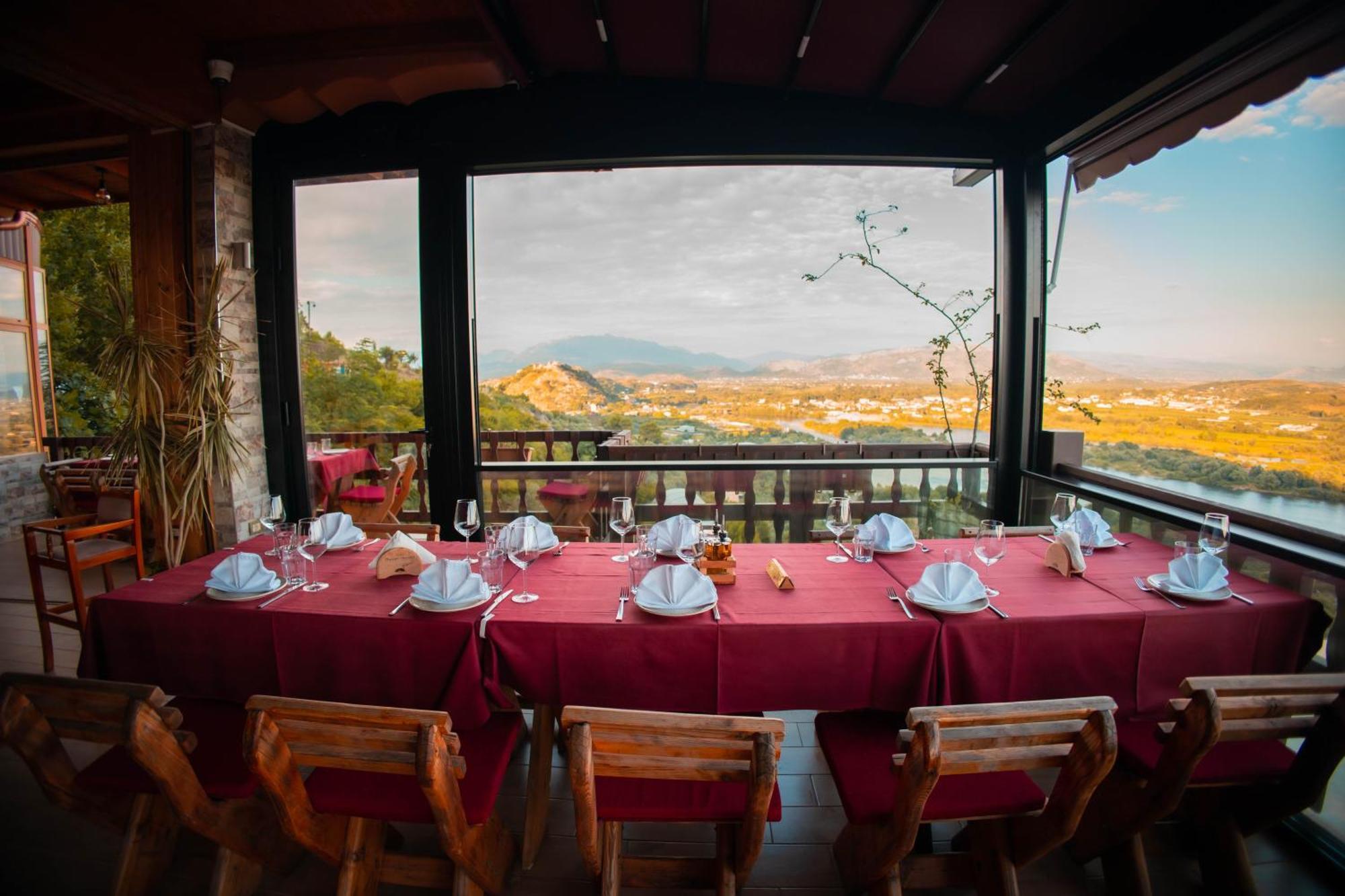 Hotel Wooden House Canaj Exterior foto