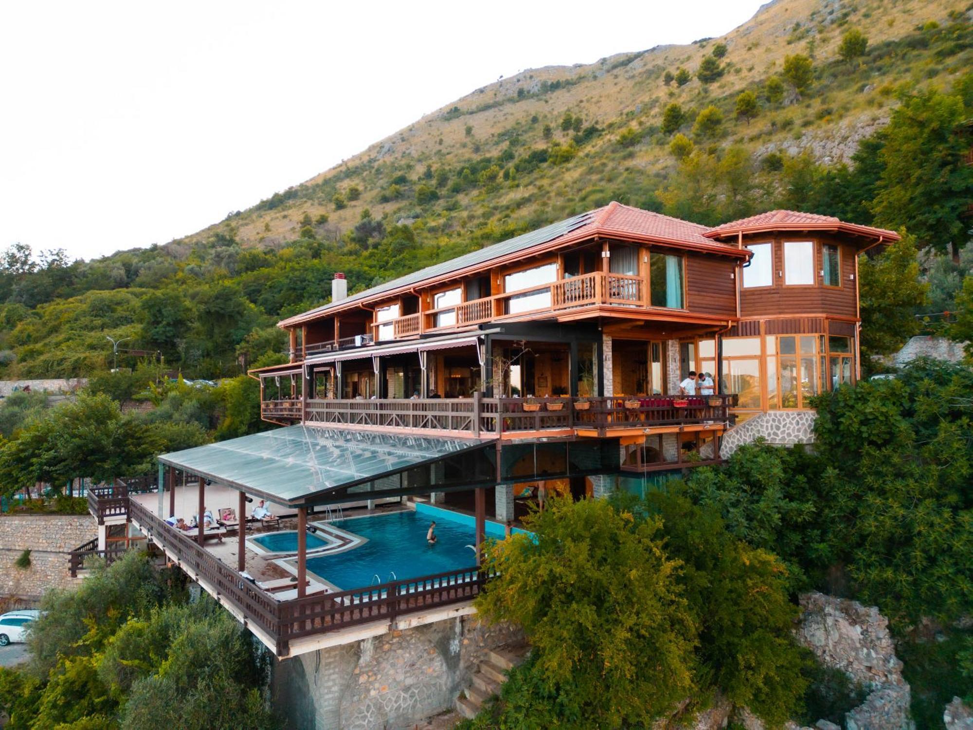Hotel Wooden House Canaj Exterior foto